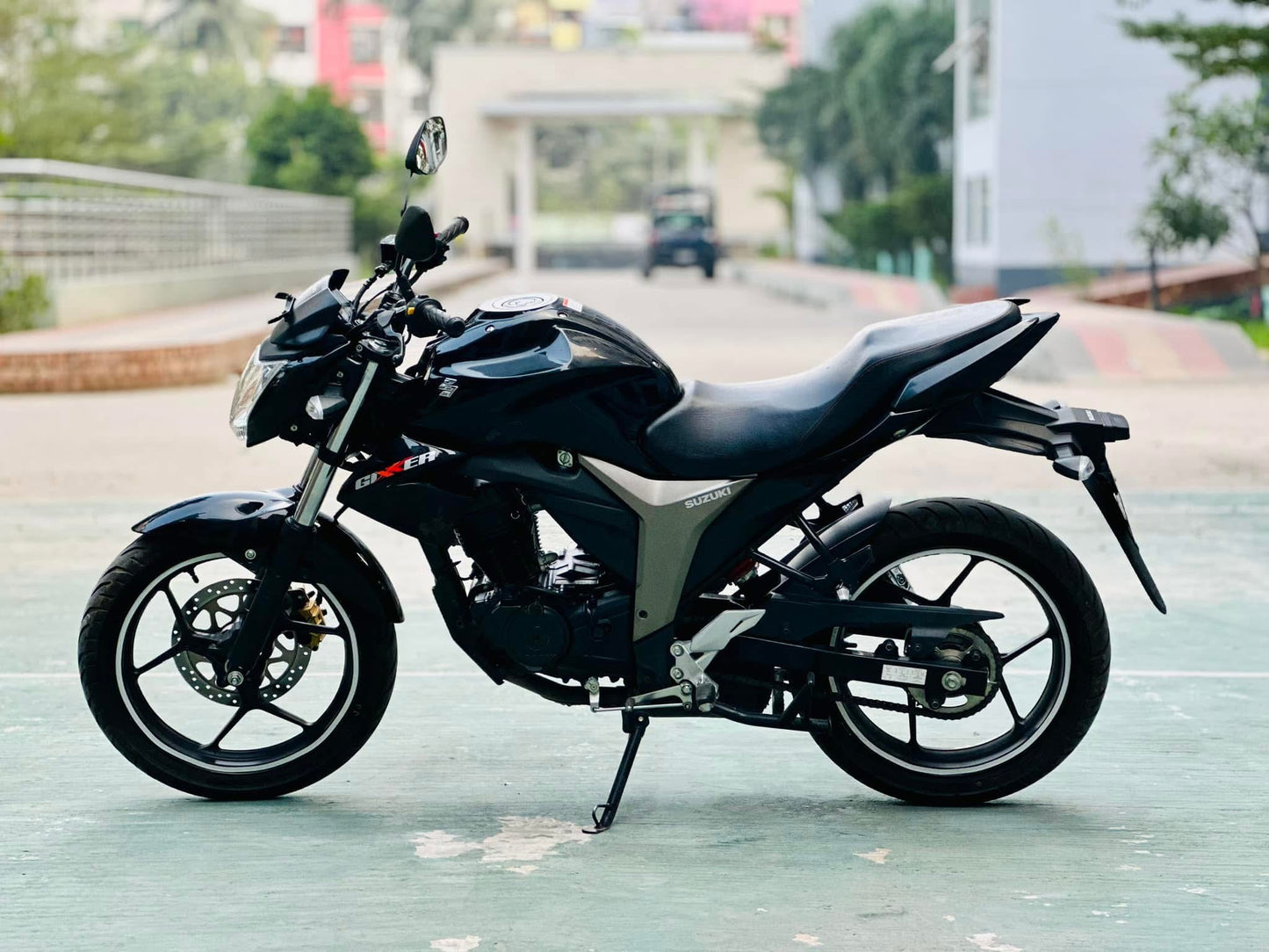 Suzuki Gixxer Monotone, Mileage 5400 KM