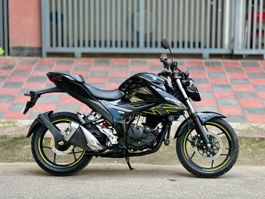Suzuki Gixxer Fi Disc, Mileage 1950 KM