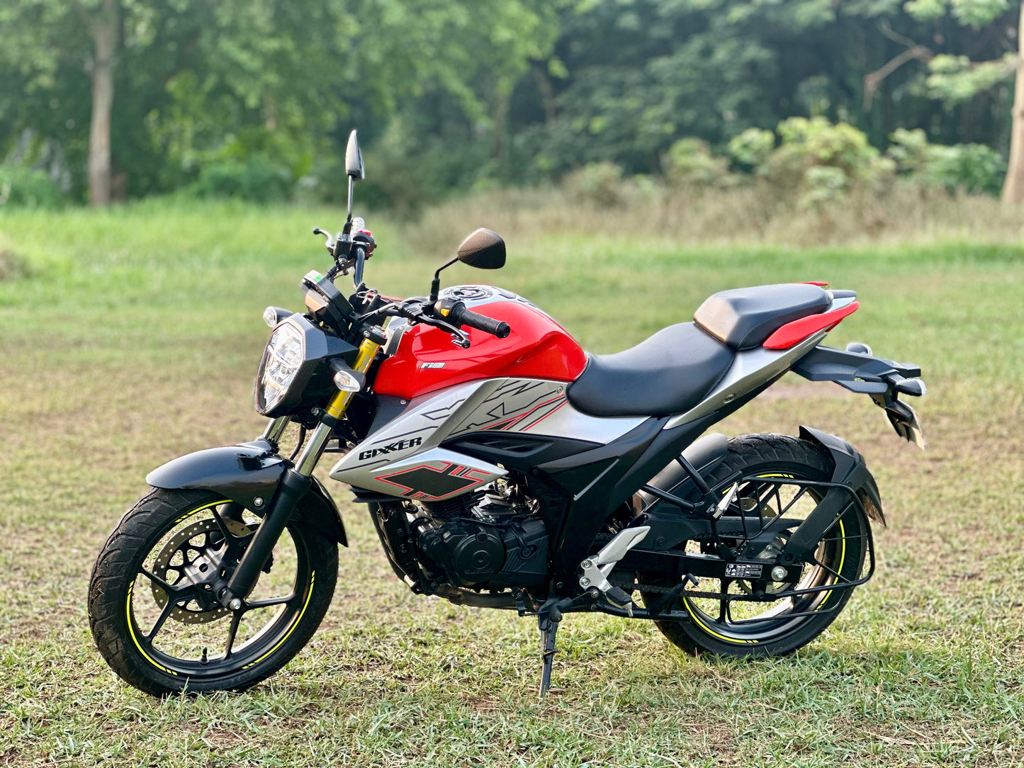 Suzuki Gixxer Fi D.D, Millage 3100 KM