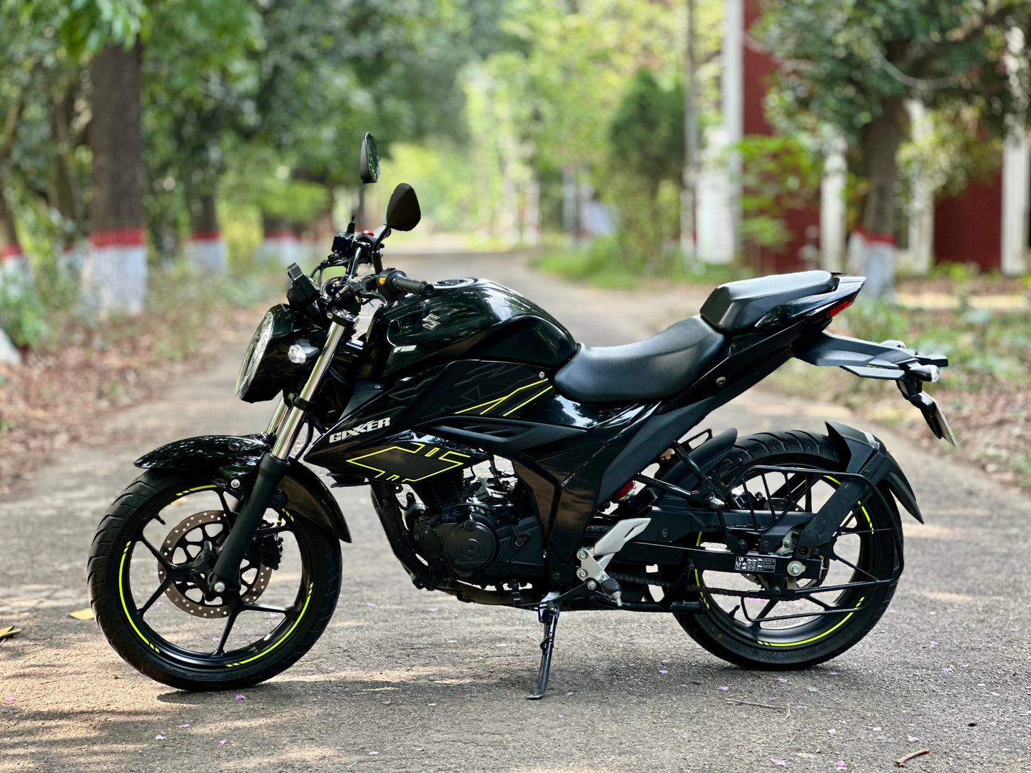 Suzuki Gixxer Fi-Disk, Mileage 3400 KM