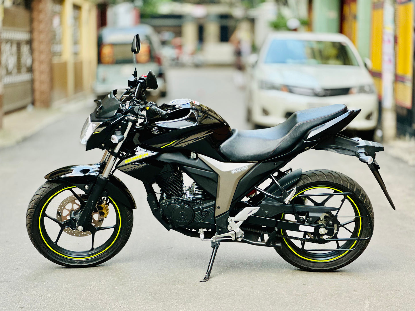 Suzuki Gixxer Monotone, Mileage 350 KM