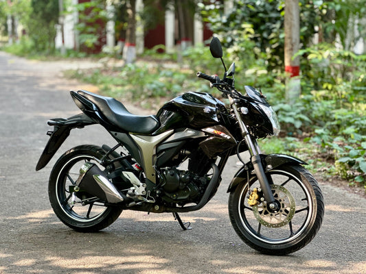 Suzuki Gixxer Monotone, Mileage 3000 KM
