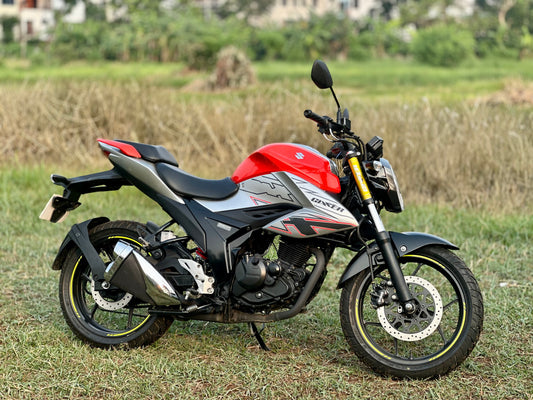 Suzuki Gixxer Fi D.D, Millage 3100 KM