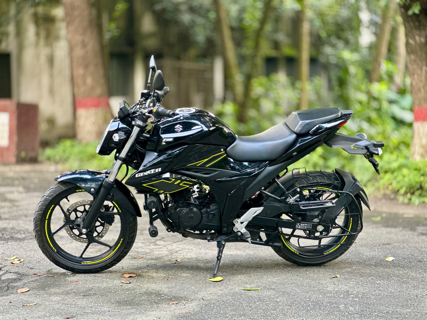 Suzuki Gixxer Fi Disc, Mileage 2100 KM