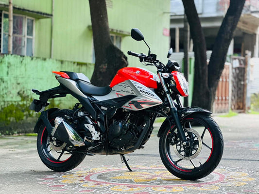 Suzuki Gixxer Fi Disk, Mileage 4500 KM