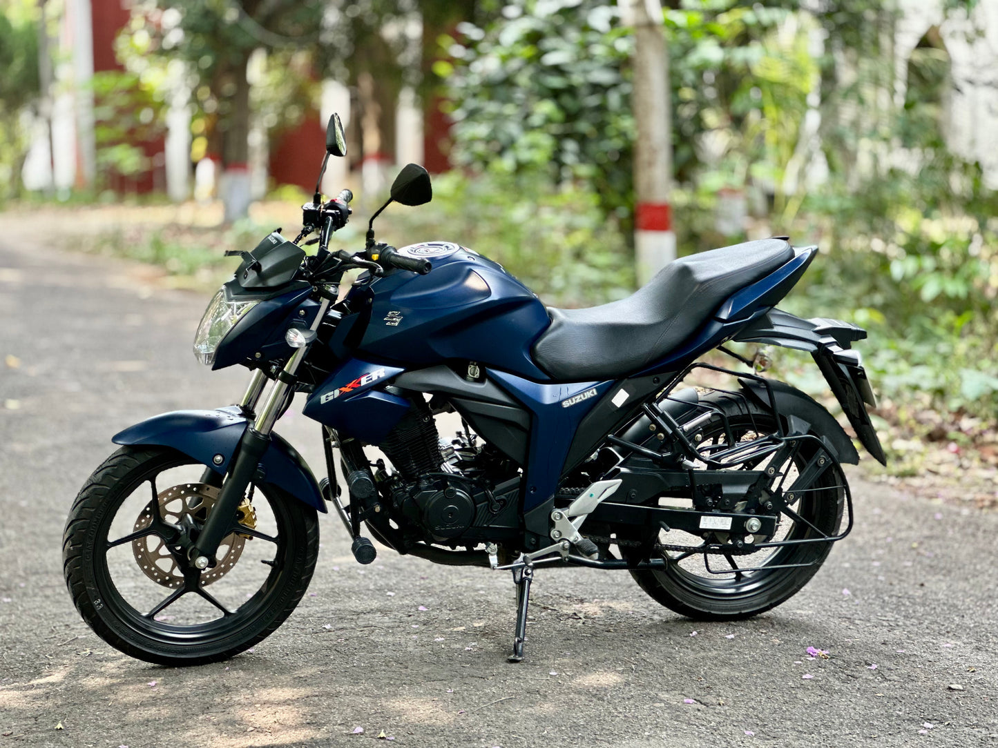 Suzuki Gixxer Monotone Classic Matt, Mileage 3300 KM