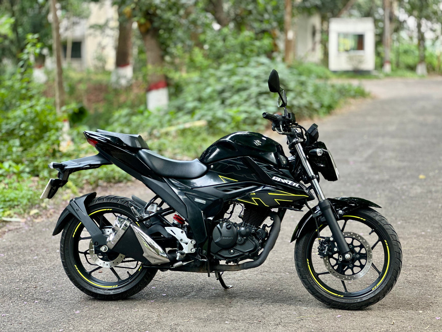 Suzuki Gixxer Fi-Disk, Mileage 3400 KM