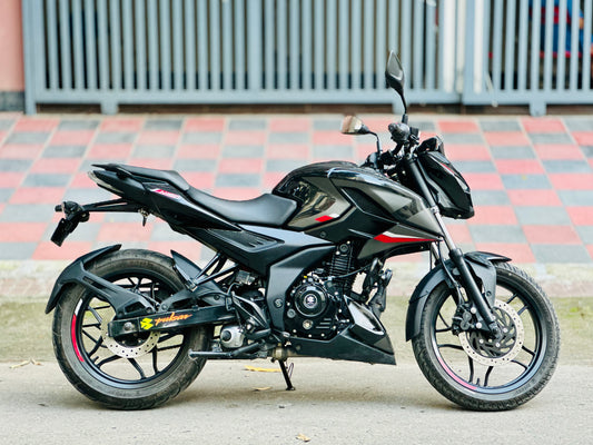 Bajaj N160 Carburettor, Mileage 6300 KM