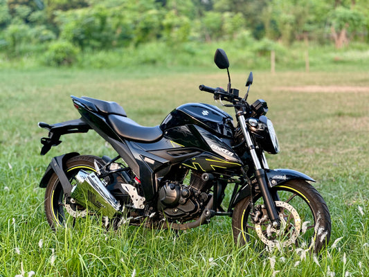 Suzuki Gixxer Fi ABS, Mileage 6000 KM